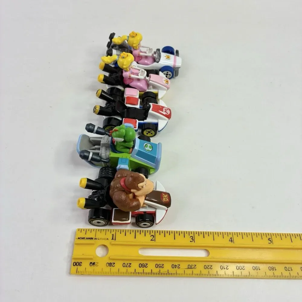 Lot of 5 Hot Wheels Nintendo Mattel Mario Kart Die Cast Cars Jakks Pull Back